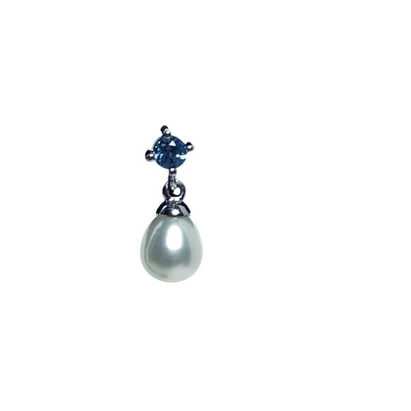 Honora Sterling Silver, Pearls And Blue Topaz Rhinestone Earrings (5977-1-2) - Picture 8 of 9